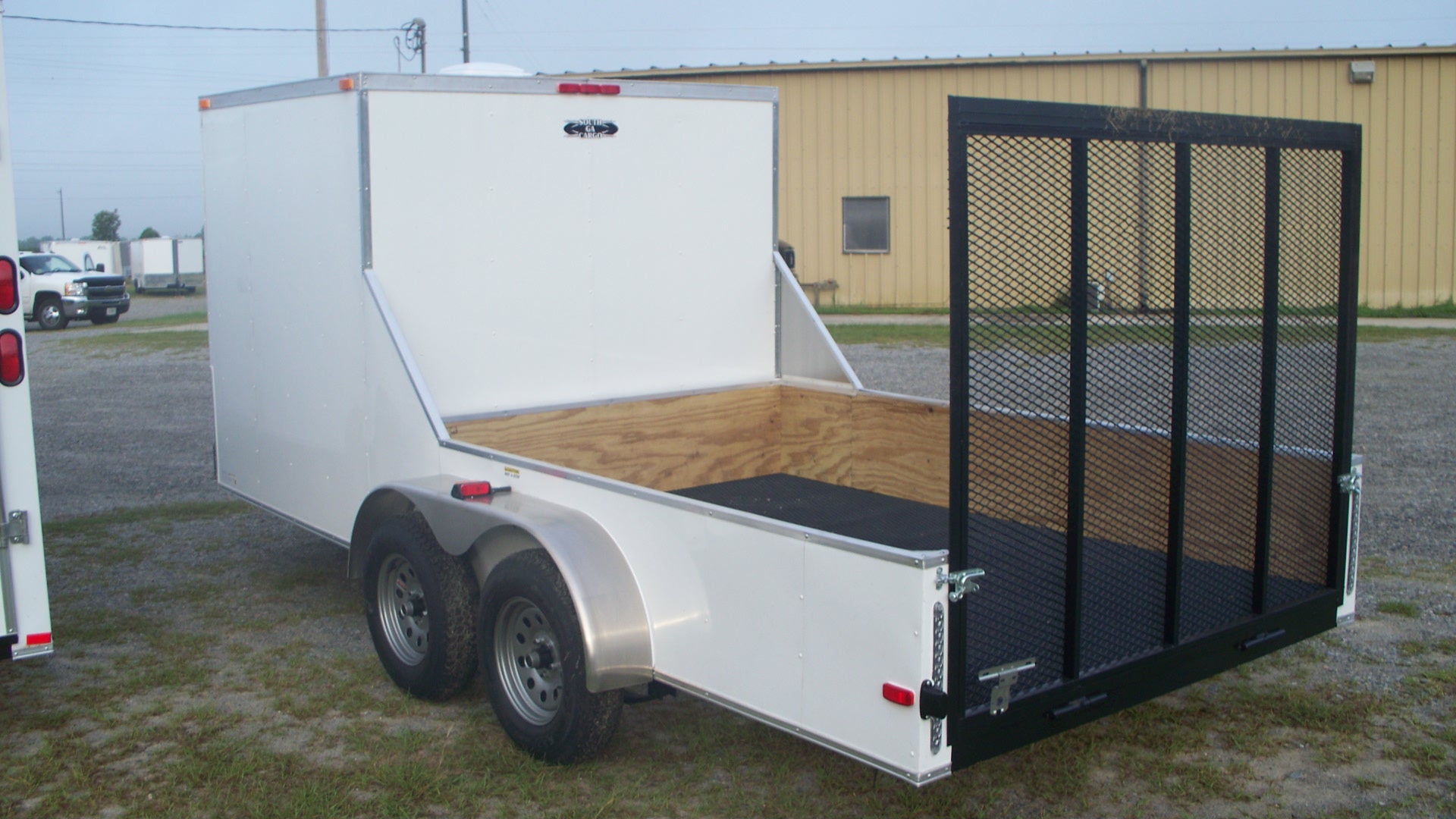 7 × 18 enclosed/Open Trailer(one in stock) Trailer ID: 3010.